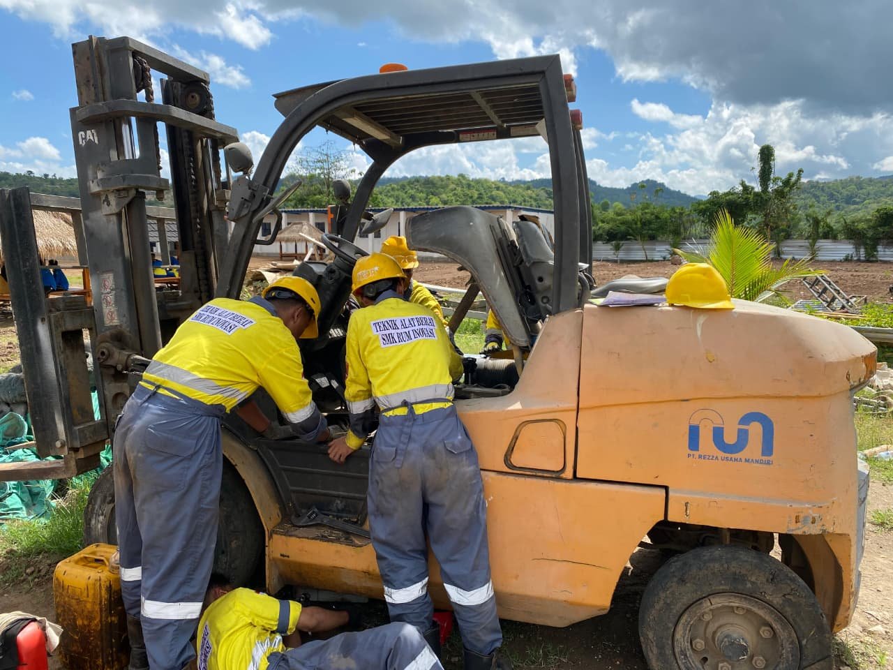 Ruang Praktek Teknik Alat Berat